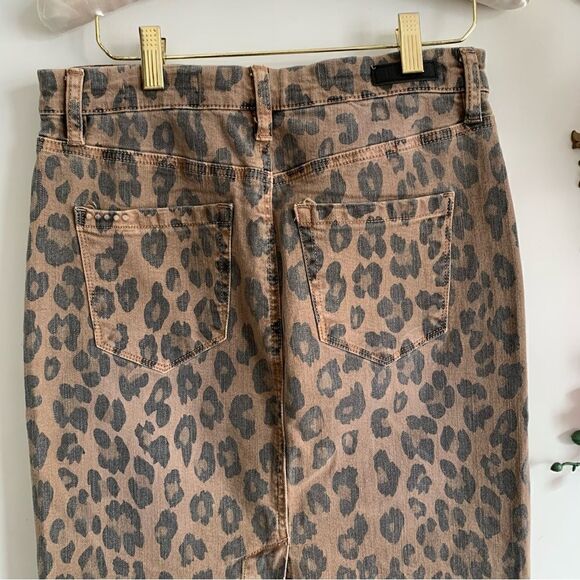 BLANK NYC DENIM SKIRT - Picture 5 of 12